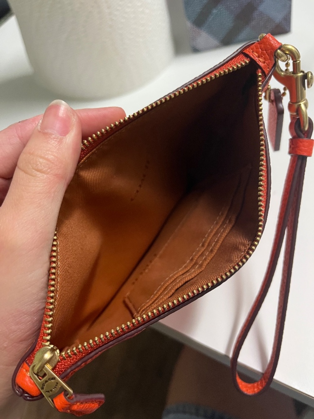 NWOT Coach leather wristlet - Picture 3 of 6